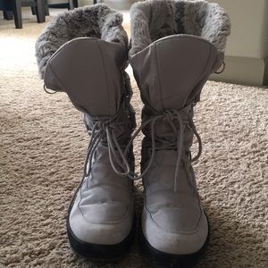 Winter boots
